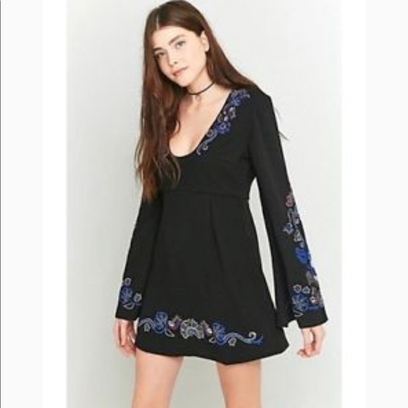 Free People Dresses & Skirts - Free People Holiday Folk Mini Dress Black Combo